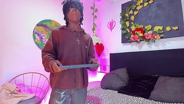 Snapshot of Mashall_lee chatting on February 26, 7:13 pm Mashall lee online show from February 26, 7:13 pm