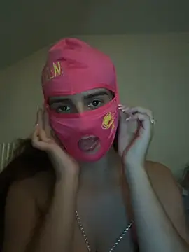 Snapshot of Esmeralda972 chatting on July 23, 7:01 pm Esmeralda972 online show from July 23, 7:01 pm