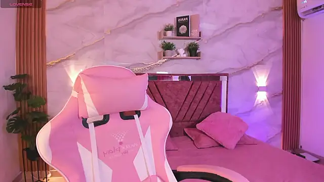 your whore Salome online show from March 19, 6:34 pm