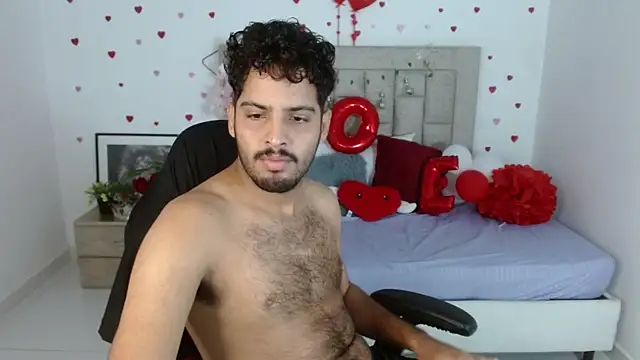 Snapshot of mister_fox723 chatting on February 21, 5:19 am mister fox723 online show from February 21, 5:19 am