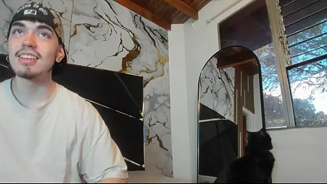 Couple In Heat online show from April 4, 7:44 pm