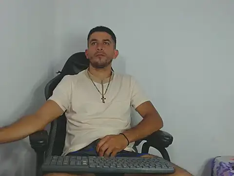 Snapshot of _Grasshopper chatting on February 21, 7:15 pm Grasshopper online show from February 21, 7:15 pm