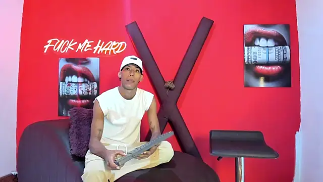 Snapshot of BOYS_PLAY chatting on February 23, 1:19 pm BOYS PLAY online show from February 23, 1:19 pm