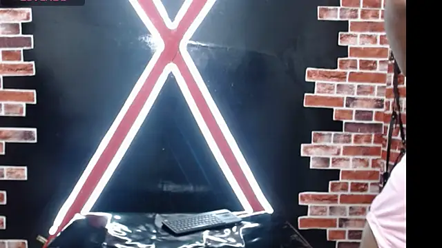 Snapshot of raven_robin_ chatting on February 19, 2:51 am raven robin online show from February 19, 2:51 am