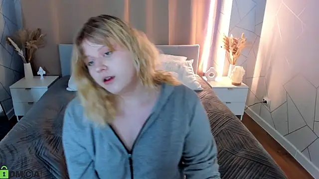 luna c0ra online show from February 26, 1:04 am