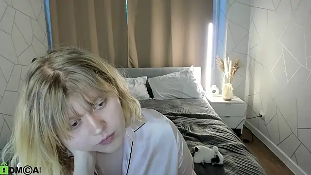 luna c0ra online show from March 20, 1:10 am