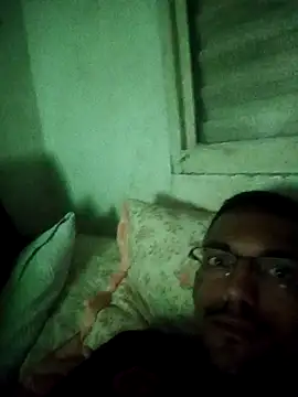 Snapshot of Casal_do_buzz chatting on March 4, 6:08 am Casal do buzz online show from March 4, 6:08 am