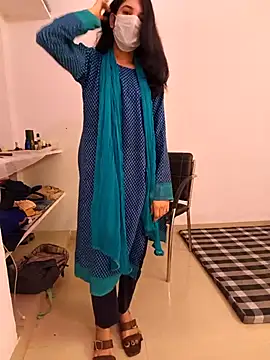 tanzum khan3202 online show from March 29, 7:30 am