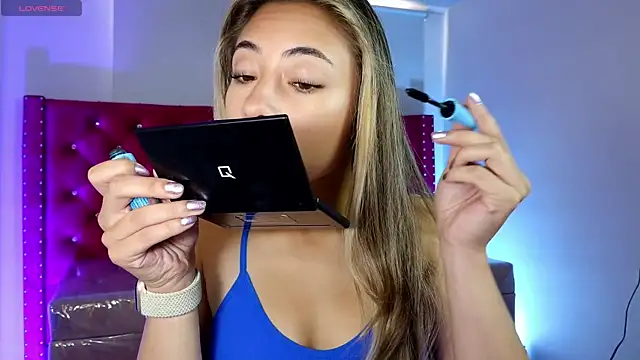 amy ker m online show from April 12, 1:38 pm