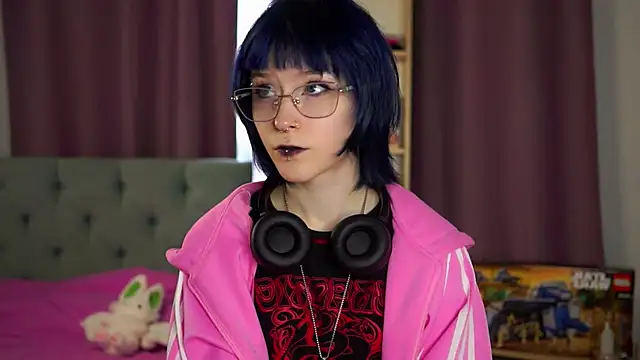 Cyber psych0 online show from March 26, 2:11 pm