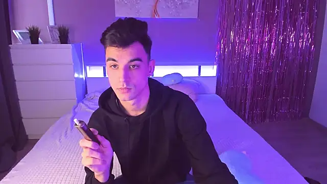 Slendy Knox online show from February 17, 1:51 pm