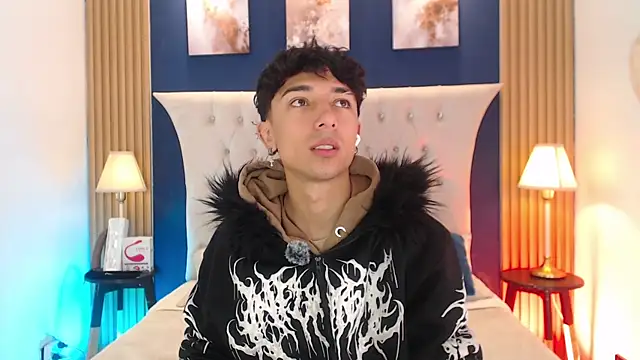 Aiden Rivers  online show from July 17, 12:56 pm
