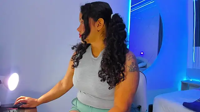 Leila rossi online show from March 5, 2:51 am