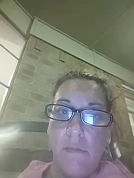 MissBella0969 online show from April 13, 2:06 am