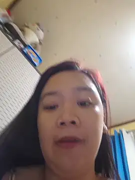 Snapshot of Polished_Princess chatting on February 25, 1:04 am Polished Princess online show from February 25, 1:04 am