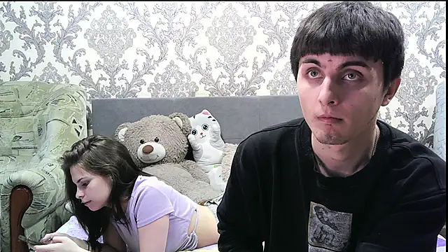 Snapshot of AmandaCouple chatting on March 2, 7:59 am AmandaCouple online show from March 2, 7:59 am