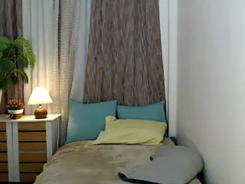 Snapshot of sweet_athena010 chatting on June 8, 10:10 pm sweet athena010 online show from June 8, 10:10 pm
