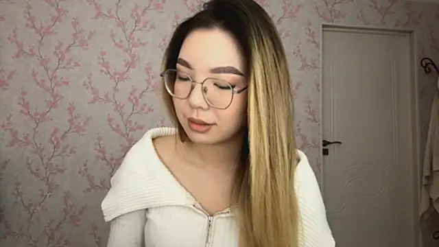 Elina Mottel online show from March 1, 9:11 am