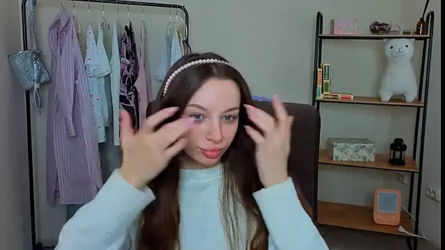 Snapshot of IreneeBoyd chatting on February 20, 9:00 am IreneeBoyd online show from February 20, 9:00 am