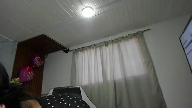 Snapshot of adhara__messY chatting on February 26, 1:54 pm adhara messY online show from February 26, 1:54 pm