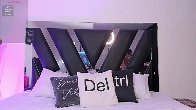 Mia Iron online show from March 21, 1:37 pm