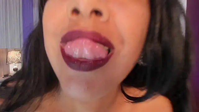 AllieBennet online show from March 30, 7:48 pm