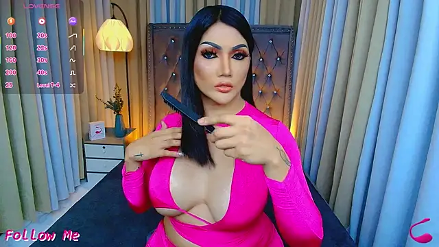 Laureen Hilton online show from March 23, 11:36 am