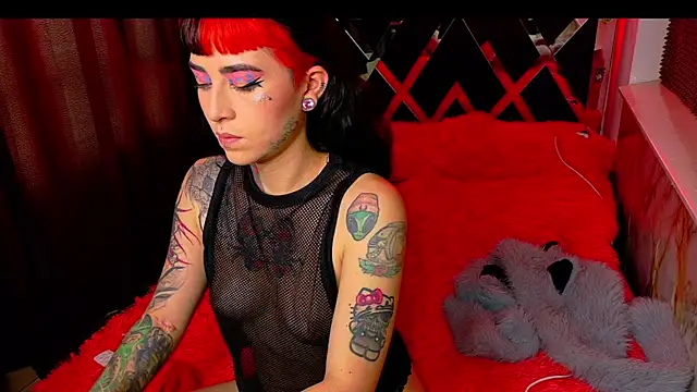 nova kitttyy online show from February 25, 8:18 pm