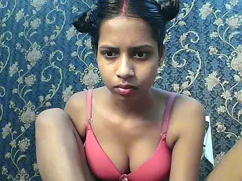 Snapshot of Rani1993 chatting on March 10, 4:39 am Rani1993 online show from March 10, 4:39 am
