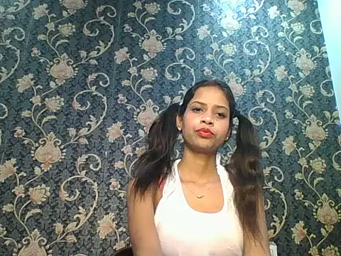 Snapshot of Rani1993 chatting on March 18, 4:32 pm Rani1993 online show from March 18, 4:32 pm