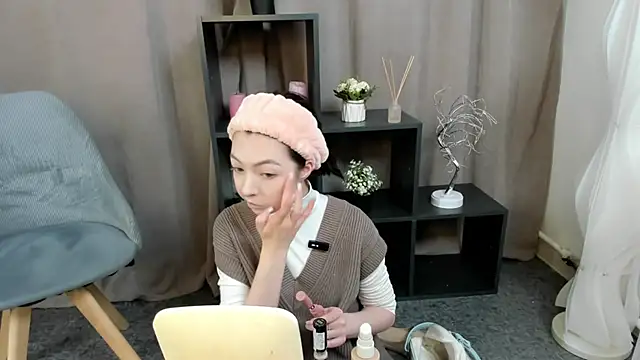 Snapshot of EndaMatheus chatting on February 18, 10:33 am EndaMatheus online show from February 18, 10:33 am