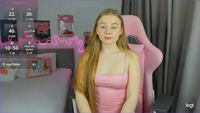 EvaRaee online show from February 19, 3:57 am