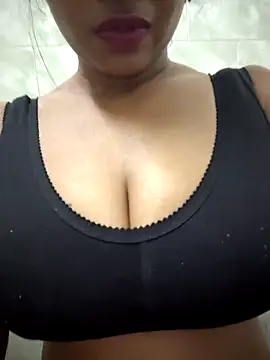 Snapshot of Cute-aryaa chatting on February 21, 9:54 am Cute-aryaa online show from February 21, 9:54 am