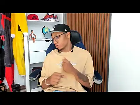 yandi hot online show from February 26, 2:27 pm