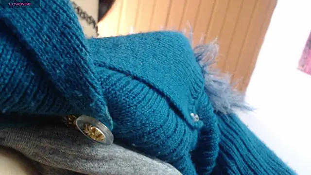 Snapshot of evangeline_valencia chatting on February 22, 1:40 am evangeline valencia online show from February 22, 1:40 am