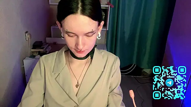 MabelDefina online show from April 15, 12:01 pm