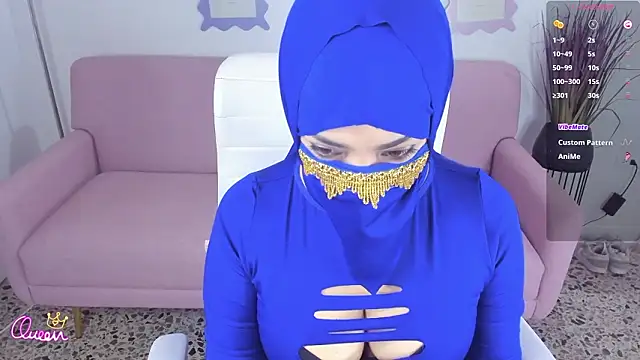 Snapshot of Layla_Sahar chatting on February 25, 2:16 pm Layla Sahar online show from February 25, 2:16 pm