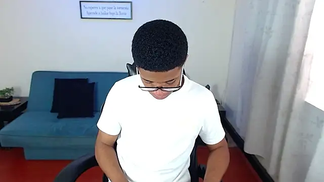 Snapshot of liiam3 chatting on February 27, 9:26 pm liiam3 online show from February 27, 9:26 pm