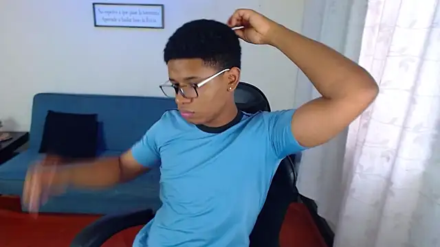 liiam3 online show from March 30, 10:00 pm