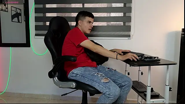 nico pelusa online show from April 17, 8:45 pm