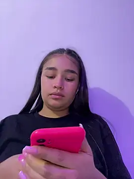 I Samanthaa online show from March 14, 1:01 am