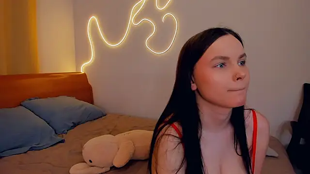 LeilaErcolani online show from March 6, 8:16 pm