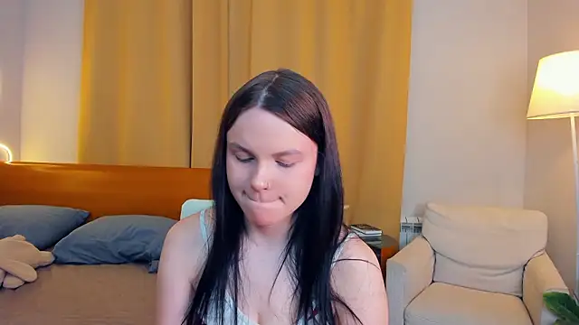 LeilaErcolani online show from March 7, 7:55 pm