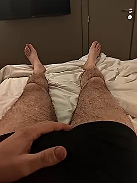 Snapshot of Galizio14 chatting on February 24, 10:19 pm Galizio14 online show from February 24, 10:19 pm