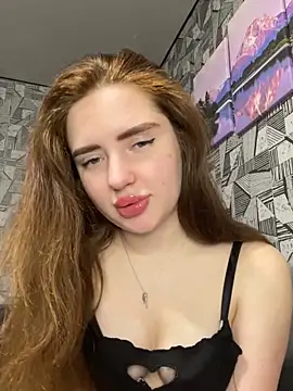 Snapshot of SofaLav chatting on February 20, 5:24 pm SofaLav online show from February 20, 5:24 pm