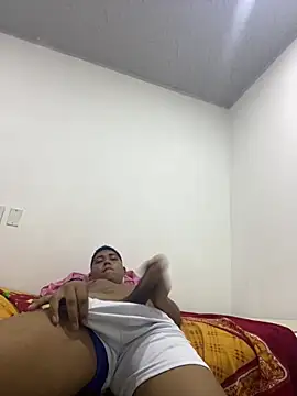 Snapshot of Thiago_ro chatting on February 26, 3:44 pm Thiago ro online show from February 26, 3:44 pm