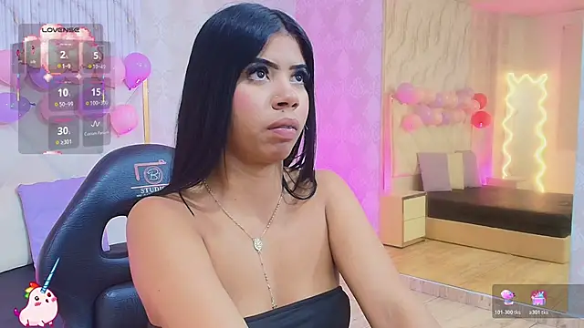 Snapshot of Scarleett_tay chatting on February 26, 7:02 pm Scarleett tay online show from February 26, 7:02 pm