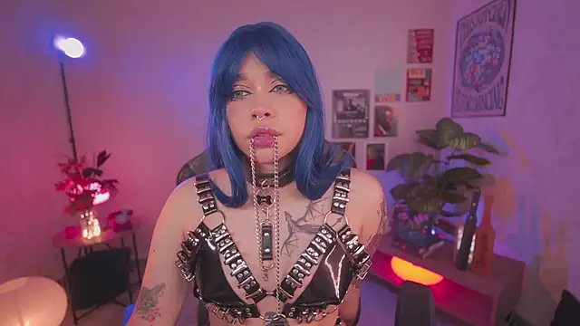 Snapshot of violette_clerk1_ chatting on February 28, 8:43 pm violette clerk1 online show from February 28, 8:43 pm