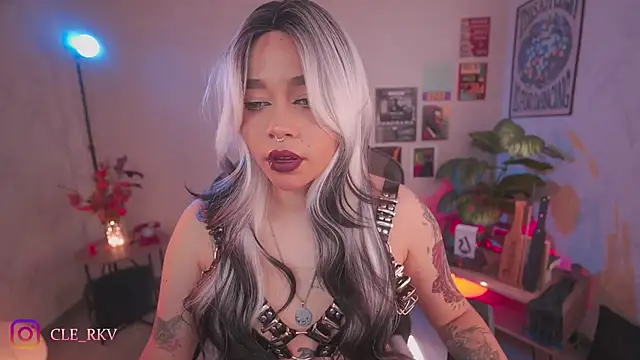 violette clerk1  online show from March 31, 7:47 pm