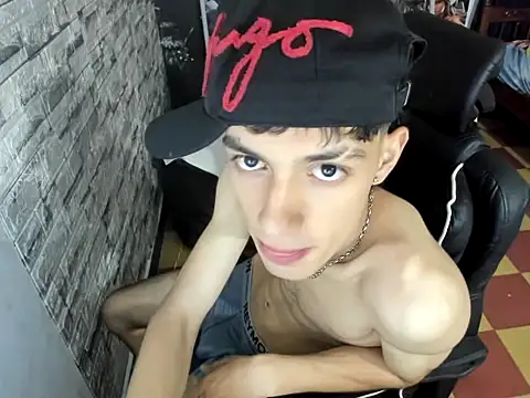 wex 077 online show from March 6, 1:35 am